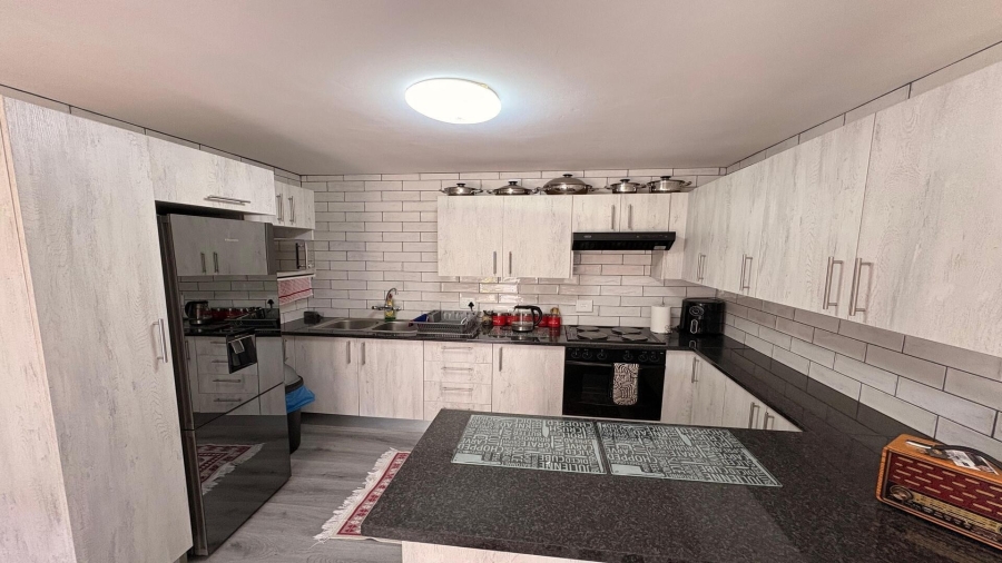 2 Bedroom Property for Sale in Hartenbos Central Western Cape